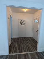 2BR/1BA Duplex with In-Unit Washer/Dryer and Scenic River View!