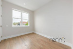 Modern Large🌟Direct Rooftop Access🌟Private Office 💥NO FEE!!
