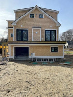 3BDR/3.5 Bath Nantucket Style Home w/Garage - Walk to Wallis Sand