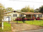Looking for room to move in a great location?