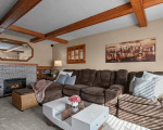 !Newly renovated 3-bedroom, 2-bath apartment for rent!