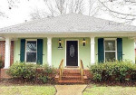 Great 3/2 on a corner lot with Double vanities & Large walk-in closet!