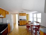 Charming 1 BR in East Rock multifamily home