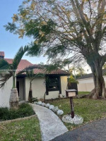 ●► 2/2 KENDALL: Beautiful 2 Bed/2 Bath Home Gladewind Heights View It Today