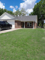 3 bedroom 2 bath duplex