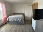 single room for rent (read description)