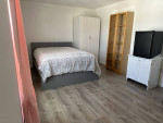 single room for rent (read description)