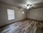 Adorable 1 bed 1 Bath duplex is available for immediate move in!