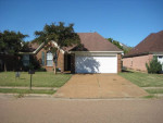 7032 Country waNice 3 Bedrooms 2 full baths, 2 car garages, in Cordova