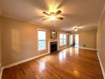 Nearby walk to concerts, shopping, Starbucks house for rent!