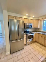 **Beautiful 2 bedroom 2 full bath Townhouse--Now available for April1.