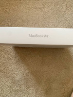 MacBook Air 13.6 inch BOX