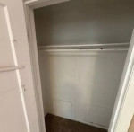 2 bedroom, 1 bathroom home near UMKC campus. All black appliances !!