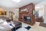 Furnished Falmouth house, heated pool/hot tub, mins downtown Portland