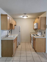 Newly renovated 2-Bed/1.5-Townhouse + Near Rosemont/Lynnhaven Parkway!