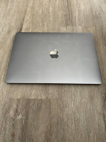 MacBook Pro 2017 (non Touch Bar)