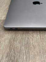 MacBook Pro 2017 (non Touch Bar)