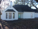SUPER NICE 3 Bed 2 bath- EAST MEMPHIS