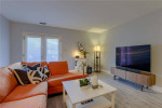 TOWNHOME W/PARKING AND 2 PATIOS - QUALITY HILL