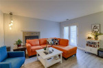 TOWNHOME W/PARKING AND 2 PATIOS - QUALITY HILL