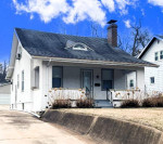 Charming 2BR / 1 BA House - Walk to Downtown Kirkwood