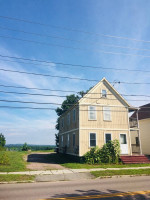 2BR first floor duplex overlooking the intervale