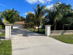 MODERN LUXURY ! 3/2 ! PORCELAIN FLOORING ! SS APPS ! NEW APPLIANCES !