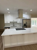 MODERN LUXURY ! 3/2 ! PORCELAIN FLOORING ! SS APPS ! NEW APPLIANCES !