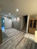 UPDATED TOWNHOUSE ! 3-2.5 ! LAUNDRY ! SS APPS ! LAMINATE TILE ! A/C !