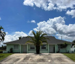 2 bed 1 bath duplex w/pool