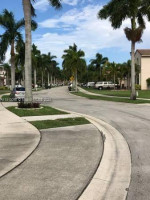 SPACIOUS HOME 4 BED 2.5 BATH