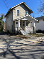 4 Bedroom 2 Bath Walk To Clarendon Metro