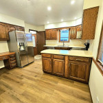 2 bedroom, 2bath and 2 kitchens in this updated unit in friendly neighborhood