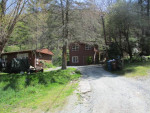 **SMALL STUDIO DUPLEX BETWEEN WALGREENS&TWEETSIE RR** just off US 321