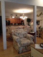 FULLY FURNISHED TOWNHOME