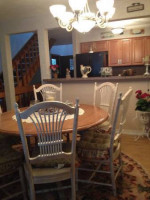 FULLY FURNISHED TOWNHOME