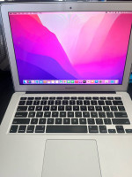 Apple MMGG2LL/A MacBook Air 13" Early 2015 Core i5 1.6GHz 8GB RAM 256GB SSD...