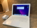 13" Apple Macbook White Laptop Computer - 8GB RAM - 128GB SSD Upgraded