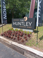SPRING SALE! SAVE UP TO $2,200! NEWLY RENOVATED 2-BEDROOM TOWNHOME!