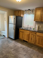 3bedroom 1 bathroom available