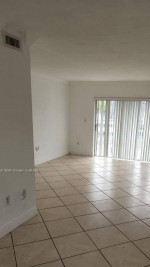 ↪ DADELAND: 2/1  2 Bedrooms/ 1 Bathroom Unit. Wonderful Unit