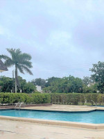 ↪ DADELAND: 2/1  2 Bedrooms/ 1 Bathroom Unit. Wonderful Unit