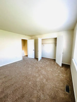 😁TWO BEDROOM TOWNHOME!! VERY SPACIOUS