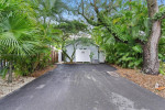 Coconut Grove 2 Bed home with pool for rent on Trapp #2558