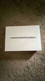 2020 MacBook Air, laptop 512 GB “like new” works Perfect”