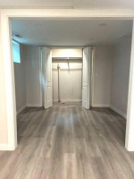 Beautifully Updated 1BR + Den Garden Unit In Popular Bay View!