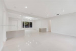 RARE OPPORTUNITY TO RENT ON THE EXCLUSIVE GRIFFING BLVD! Bright and sp