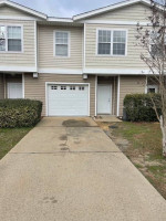 CRESTVIEW 3 BED 2.5 BATH