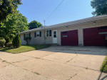 5Min to UW Hosp - 3B/1.5 B/2-Car Garage, Fenced Yd - Available Today