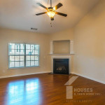 REDUCED - 3/2 Brick Home w/Garage & Community Pool! Must See!